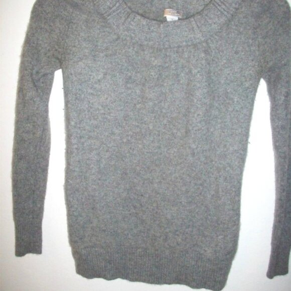 J Crew 100% Cashmere Grey Sweater XS - Picture 1 of 5
